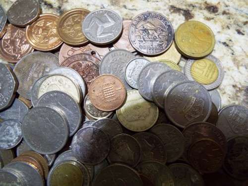 NICE 1,5 KG OF UNSORTED WORLD COINS