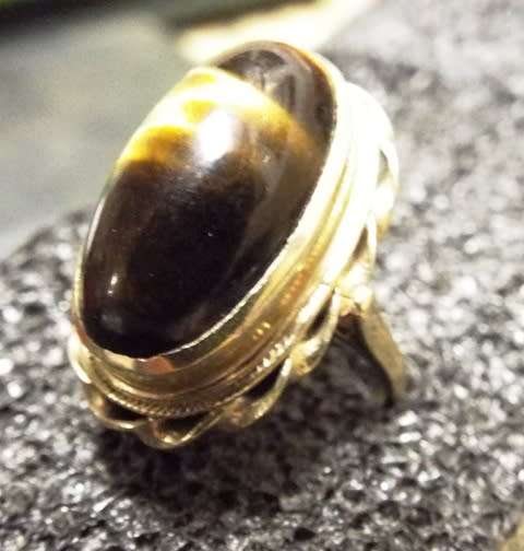 SOLID 9CT RING