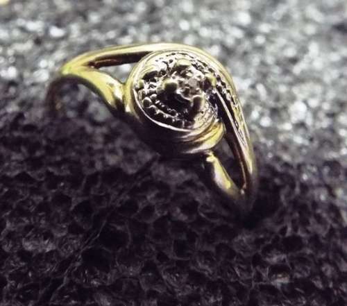 SOLID 9CT RING