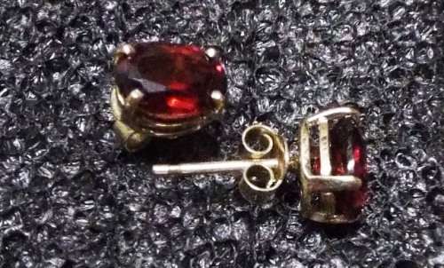 SOLID 9CT EARRINGS  RING