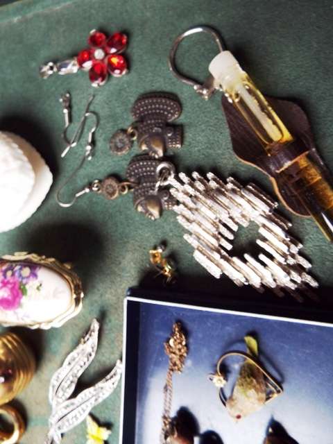 vintage jewellery  lot ,, lot from eastate