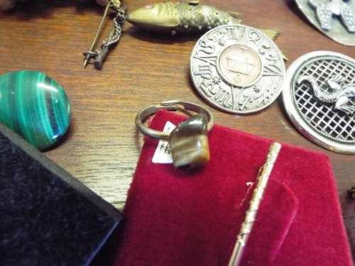 NICE,,,, LARGE LOT OF VINTAGE JEWELLERY