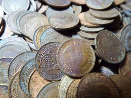 WOW OVER 350 Union of South Africa: Quarter Pennys as 1 big lot