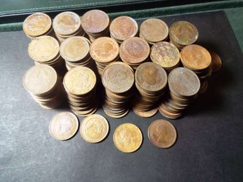 WOW OVER 350 Union of South Africa: Quarter Pennys as 1 big lot