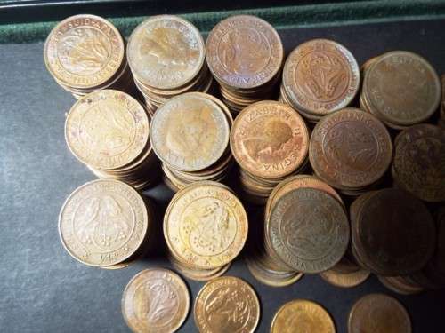 WOW OVER 350 Union of South Africa: Quarter Pennys as 1 big lot