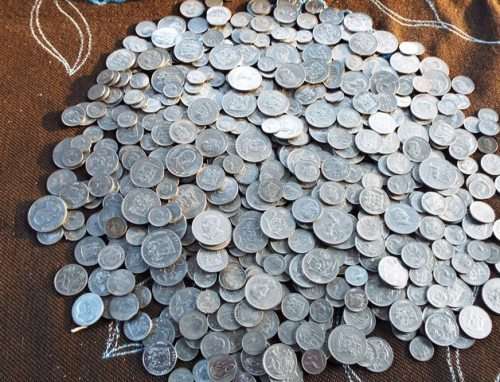 WOW OVER 500  South Africa nickel lot 5c 10c 20c 50c andR1 ,,, as 1 big lot