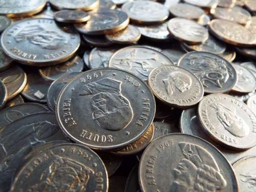 WOW OVER 500  South Africa nickel lot 5c 10c 20c 50c andR1 ,,, as 1 big lot