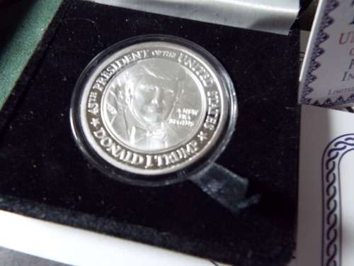 limited edition 2017 Trump inauguration 1oz ,,,no381 0f 1500