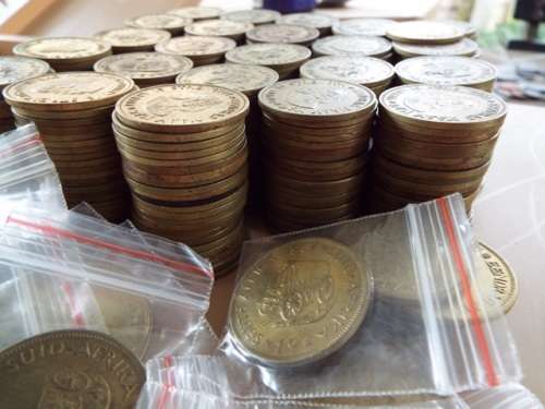 WOW OVER 500 1961/62/63/64 1c of South Africa: 1 c  as 1 big lot over 5 kg of yellow copper coins
