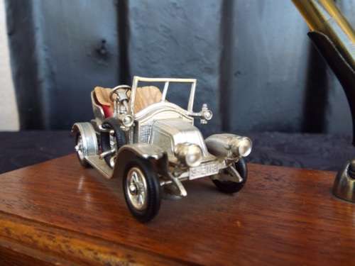 VINTAGE pen holder with car