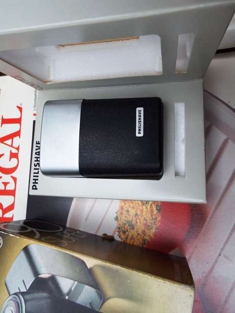 WOW vintage stuff in big case lots of new vintage items in boxes as 1 lot