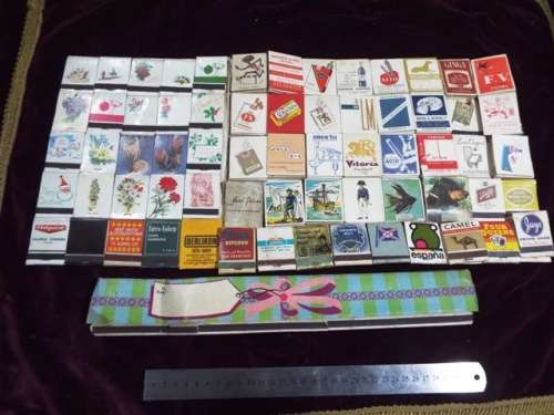 Lot of 65 Vintage Matchboxes at R1  start