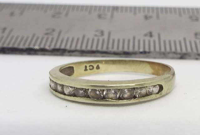 NICE vintage 9ct gold ring