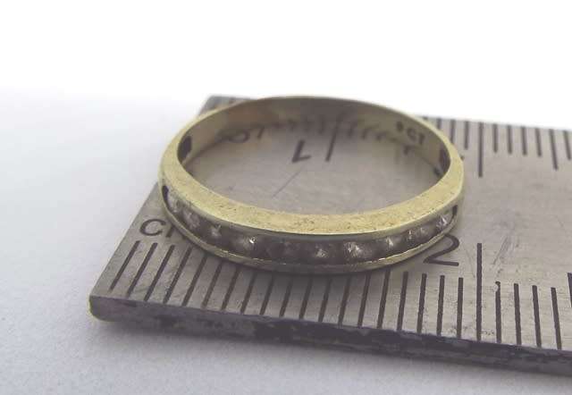 NICE vintage 9ct gold ring