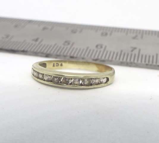 NICE vintage 9ct gold ring