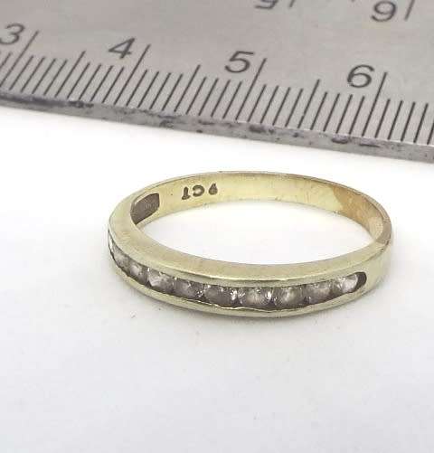 NICE vintage 9ct gold ring