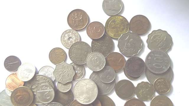 job lot world coins at R1 start over 80 coins in this lot