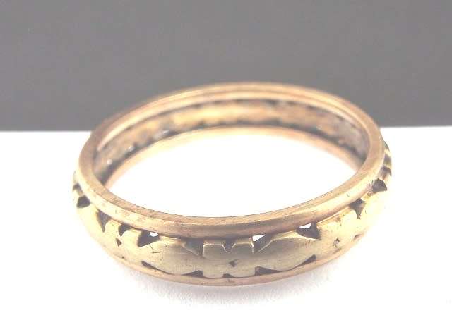 NICE vintage 9ct gold ring