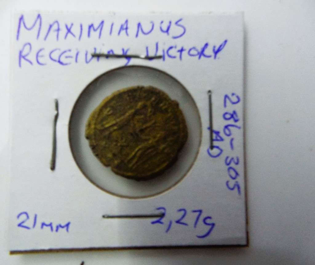 RARE Ancient Roman  Coin Maximianus 286 - 305 Ad Maximianus Receiving Victory
