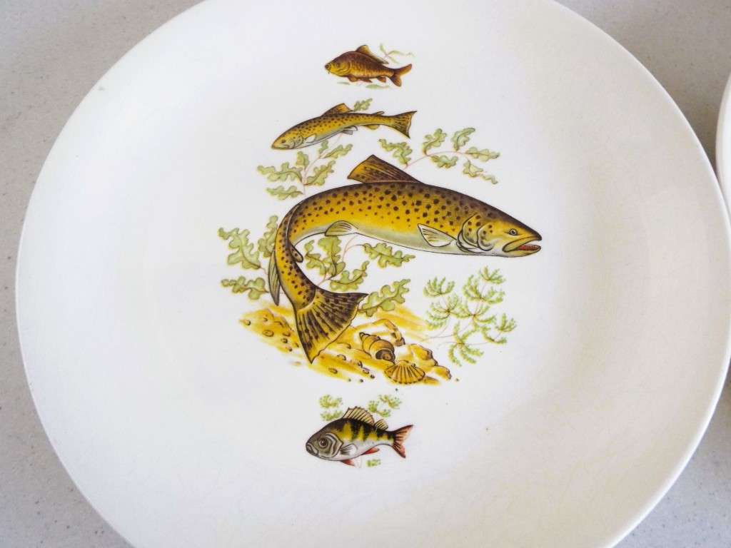 Antique Crown Devon Fieldings Fish Plates ,, Made In England x6