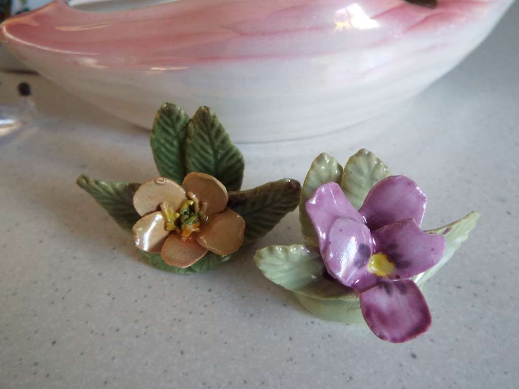 WOW,,,,Vintage/Antique lot of nice porsalain as 1 big lot