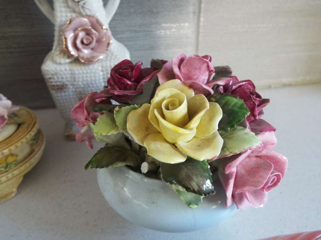 WOW,,,,Vintage/Antique lot of nice porsalain as 1 big lot