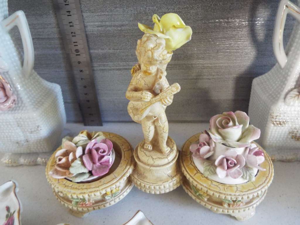 WOW,,,,Vintage/Antique lot of nice porsalain as 1 big lot