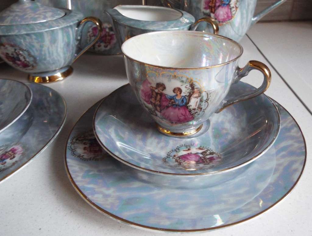 Vintage Tea Set  4  Trios, Milk Jar, Sugar Bowl, Tea Pot and Cake Plate (mother of pearl)