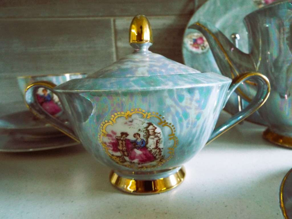 Vintage Tea Set  4  Trios, Milk Jar, Sugar Bowl, Tea Pot and Cake Plate (mother of pearl)