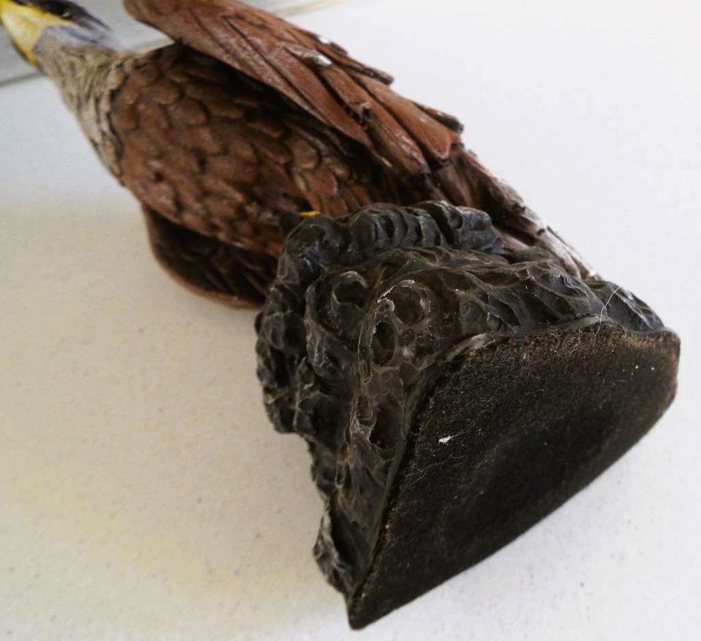 Vintage Bald Eagel figurine  ,,dont miss out