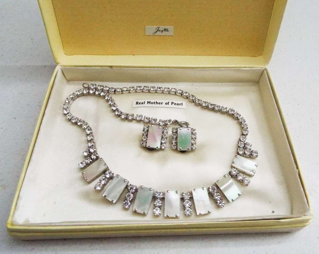 vintage Jaytee real mother of pearl set