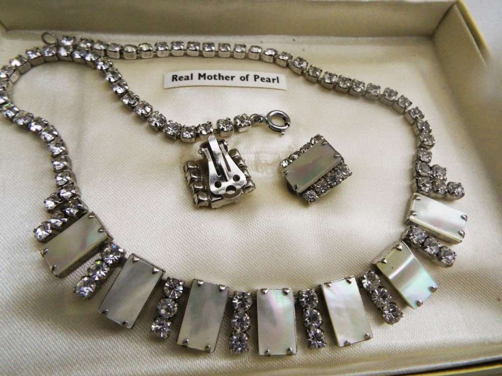 vintage Jaytee real mother of pearl set