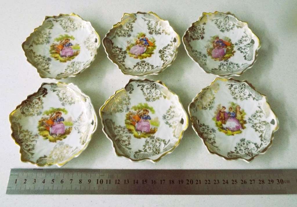 RARE ,,Vintage Unbelievable German Porcelain ,,,   Lamour made in east Germany 6  sweet/cake plates