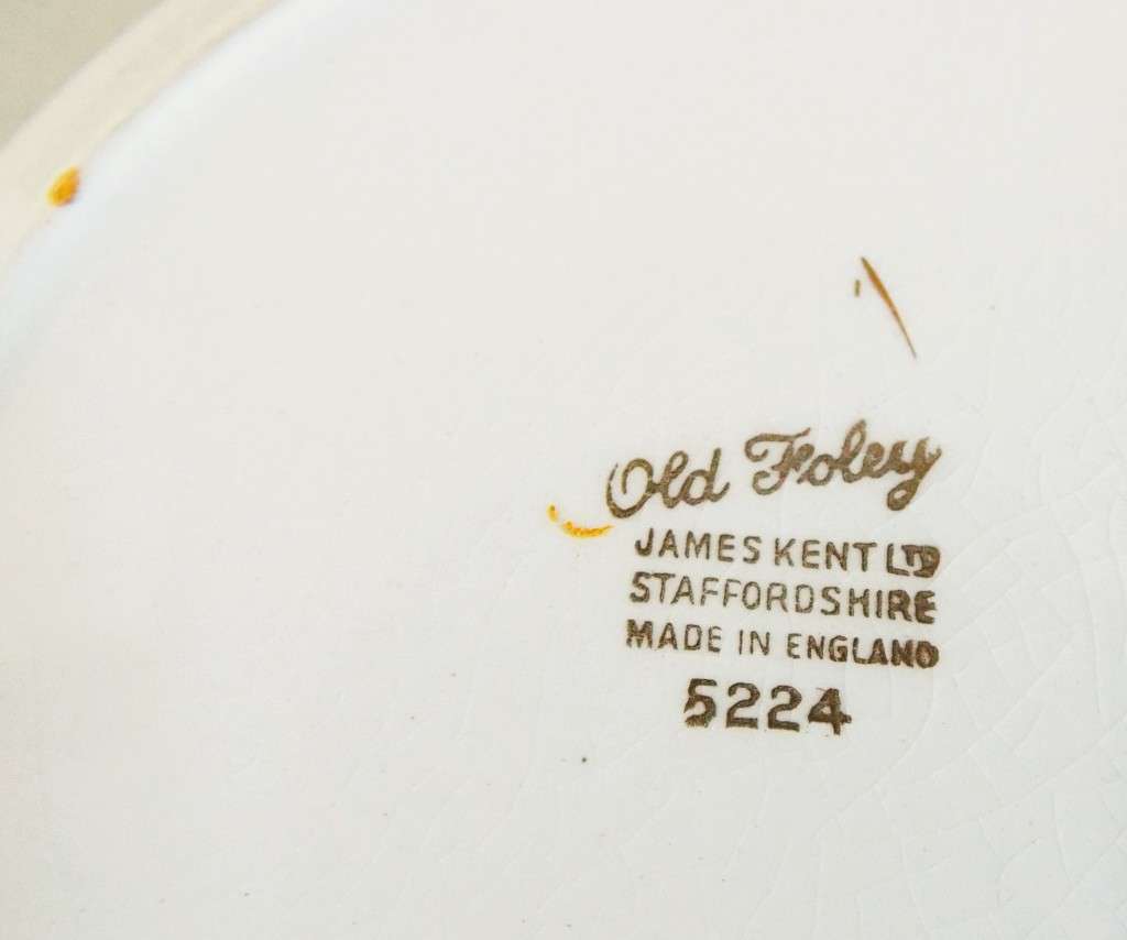 RARE , Johnson Bros,  Bowls  set of 7 golden gilt