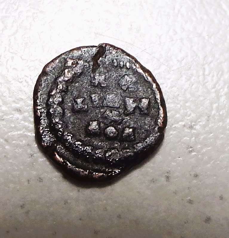 RARE Ancient Roman  Coin ,,,2000 year old coin (i)