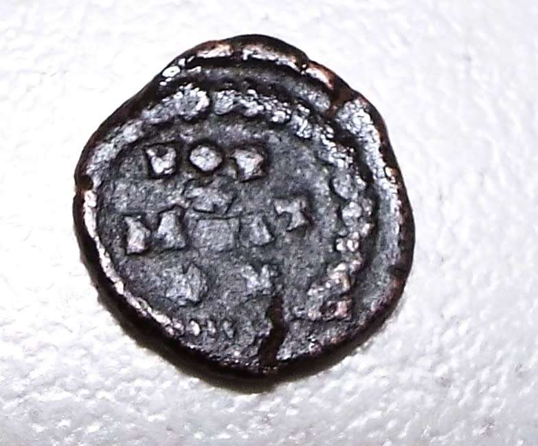 RARE Ancient Roman  Coin ,,,2000 year old coin (i)