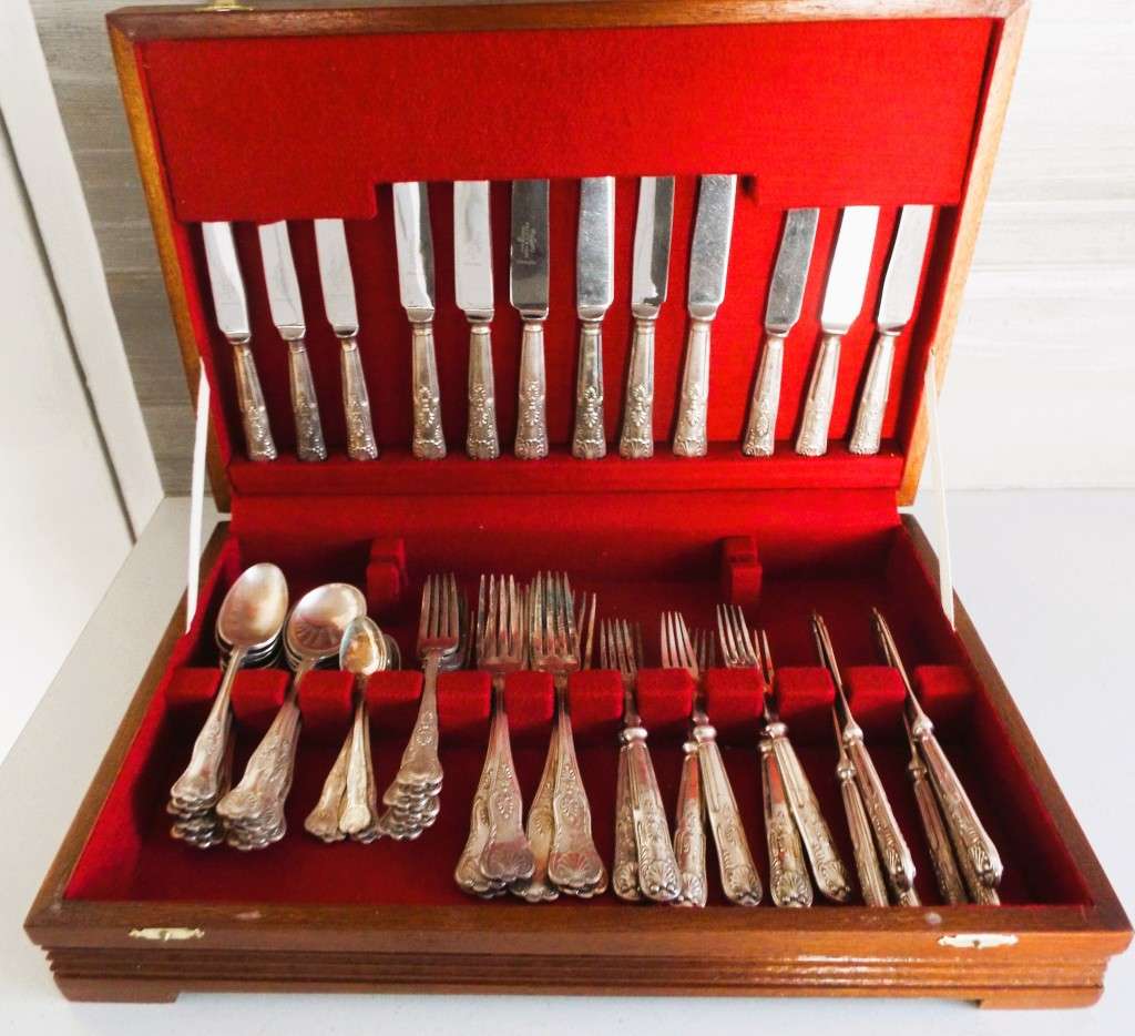 RARE 54 PIECE SILVER PLATE MAPPIN & WEBB , PATTERN CUTLERY CANTEEN SET
