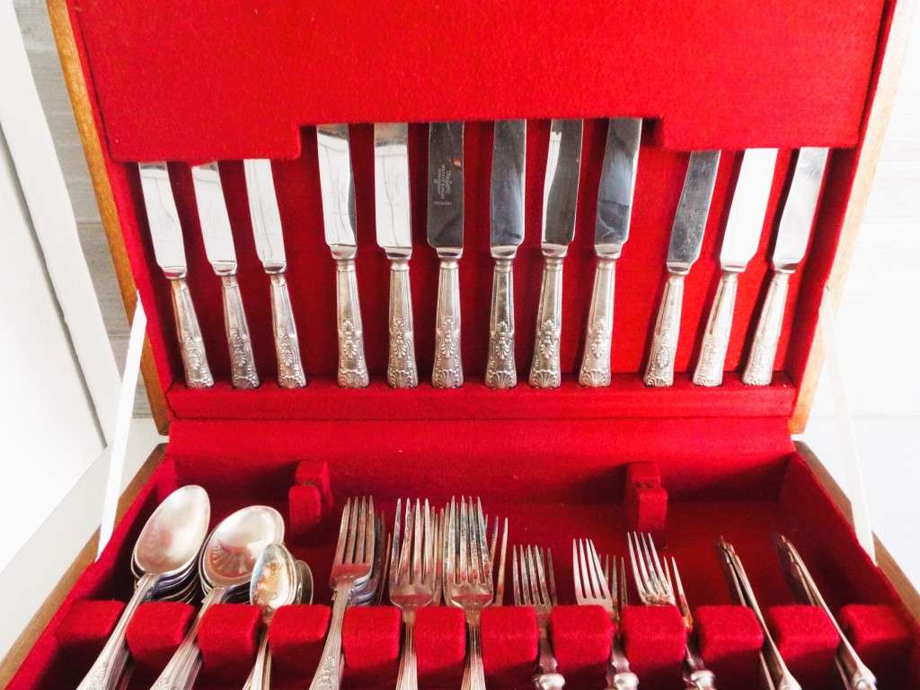 RARE 54 PIECE SILVER PLATE MAPPIN & WEBB , PATTERN CUTLERY CANTEEN SET