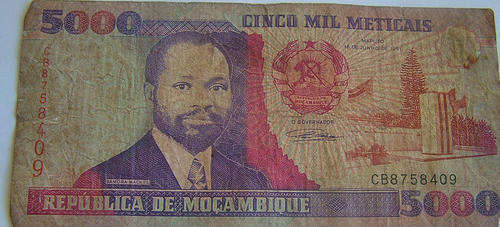 5000 METICAIS   (MOCAMBIQUE)