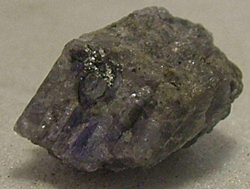 WOW,,,  ROUGH 100% NATURAL TANZANITE AA 36ct ,top top top