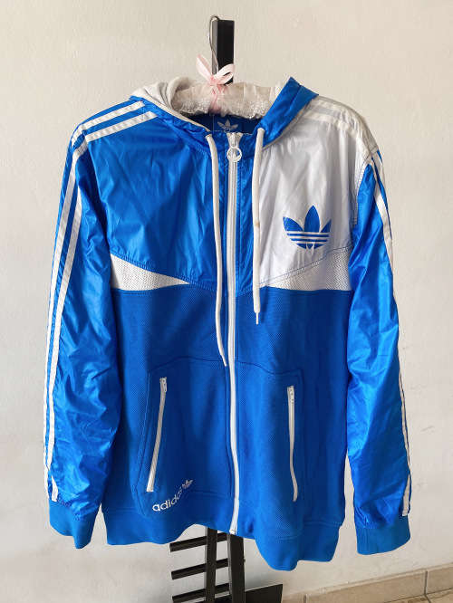 ADIDAS ORIGINAL Blue and White Jacket for Men SIZE M