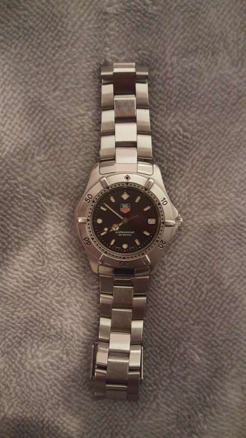 Tag Heuer Professional (Pre-Owned) Mens