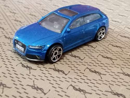 Majorette 17 Audi RS 6 Avant