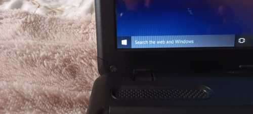 TOSHIBA C660 LAPTOP. FAST AND CLEAN!