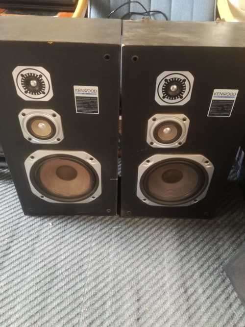 TWO KENWOOD 3 Way 3 Speaker System LSK-300 II