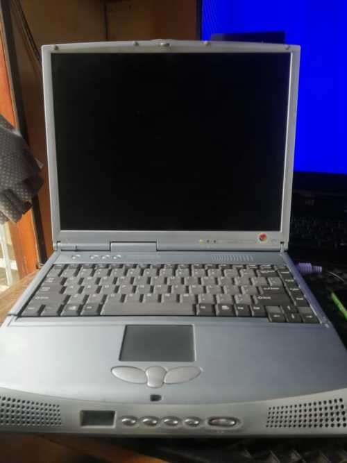VINTAGE MECER M228 LAPTOP
