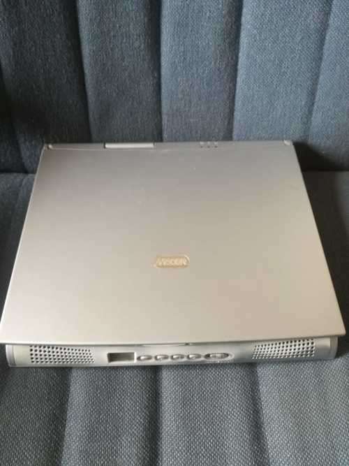 VINTAGE MECER M228 LAPTOP