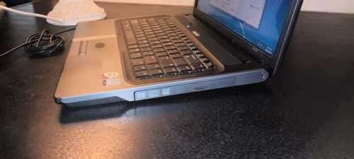 HP 530 LAPTOP