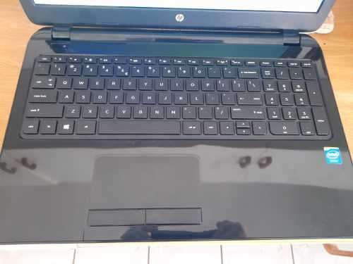 HP 15-R209NI LAPTOP - GREAT BATTERY LIFE|MINT CONDITION