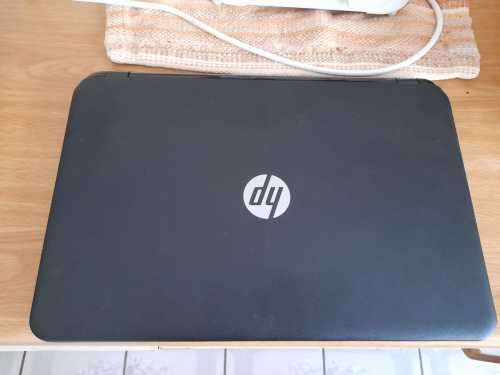 HP 15-R209NI LAPTOP - GREAT BATTERY LIFE|MINT CONDITION